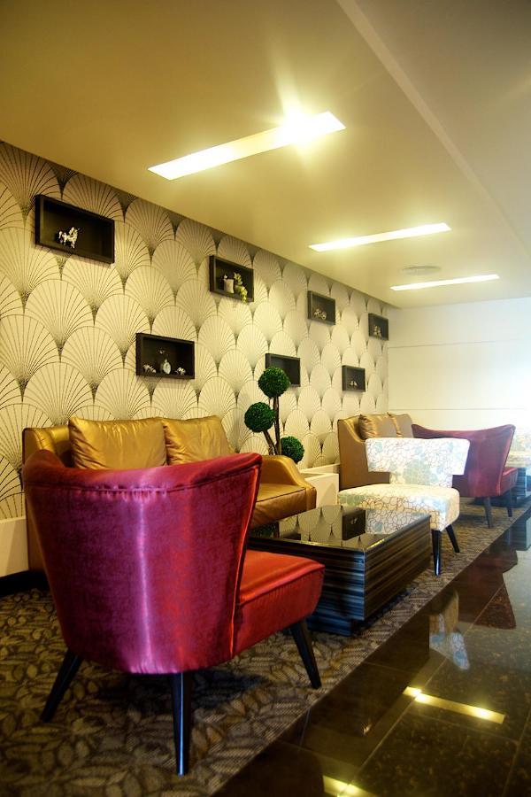 Haōhng Khēm Jolly Suites&Spa Petkasem מראה חיצוני תמונה