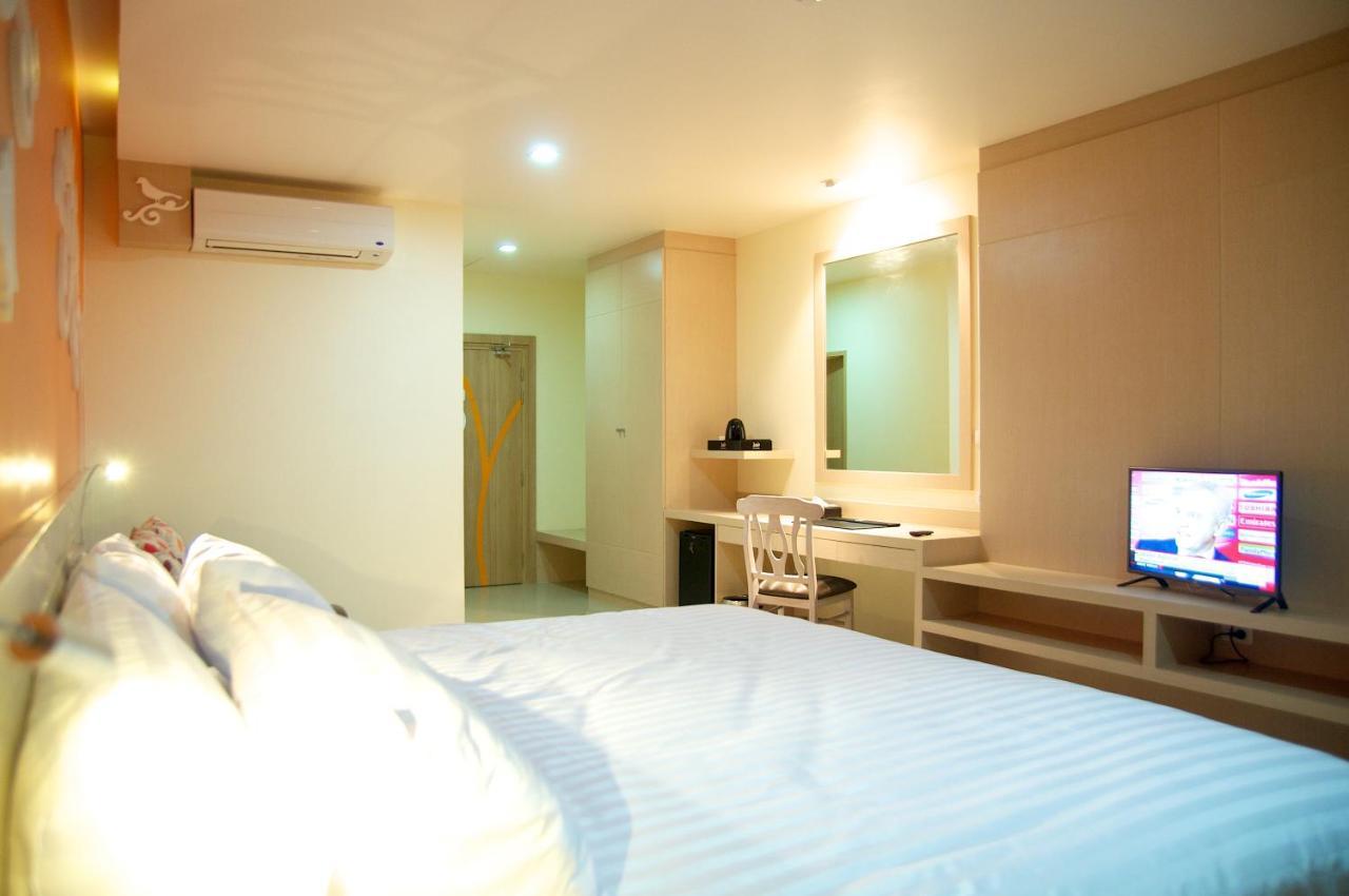 Haōhng Khēm Jolly Suites&Spa Petkasem מראה חיצוני תמונה
